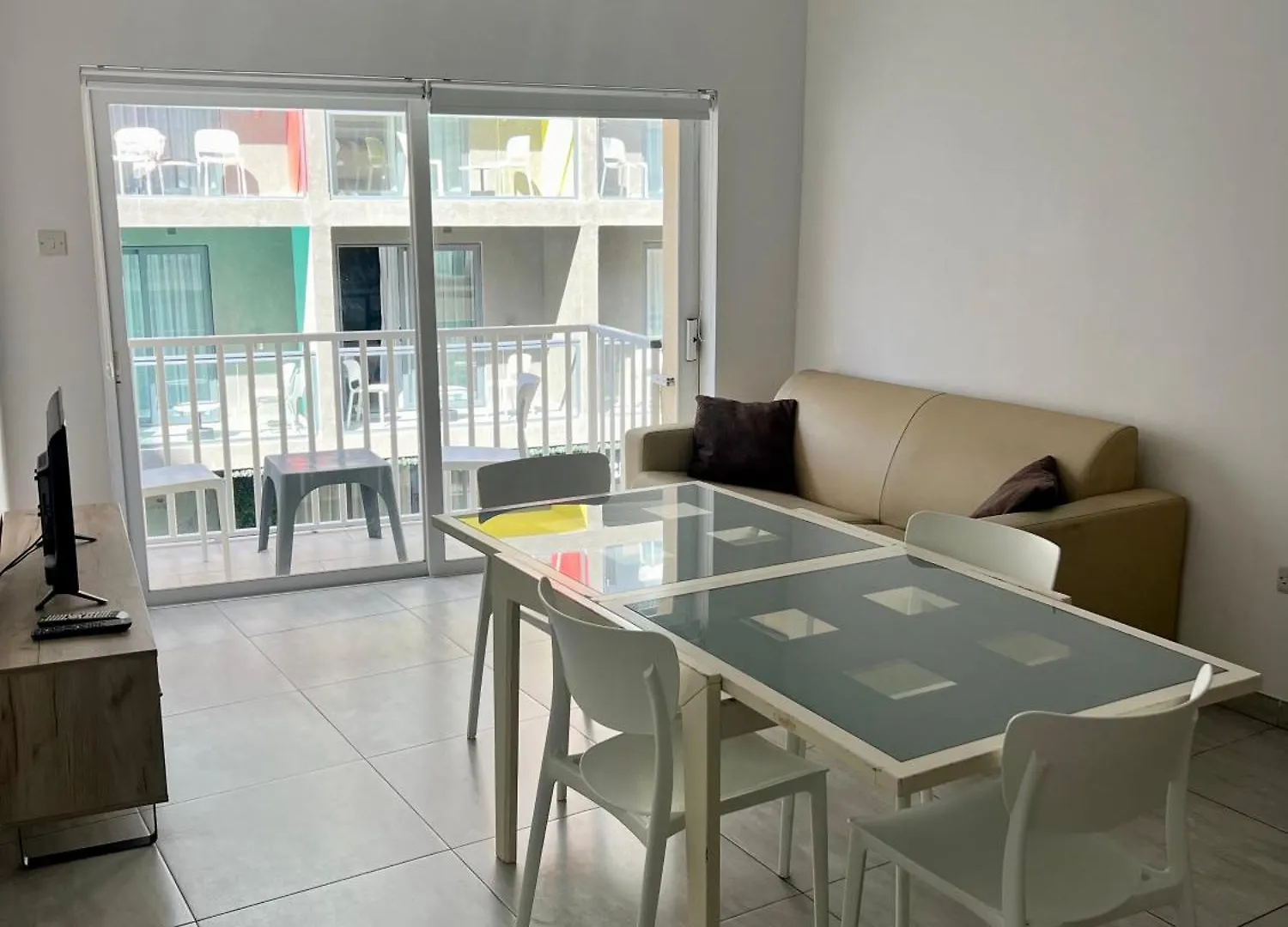 St Julians D 2 Bedroom Apartment San Ġiljan Malta